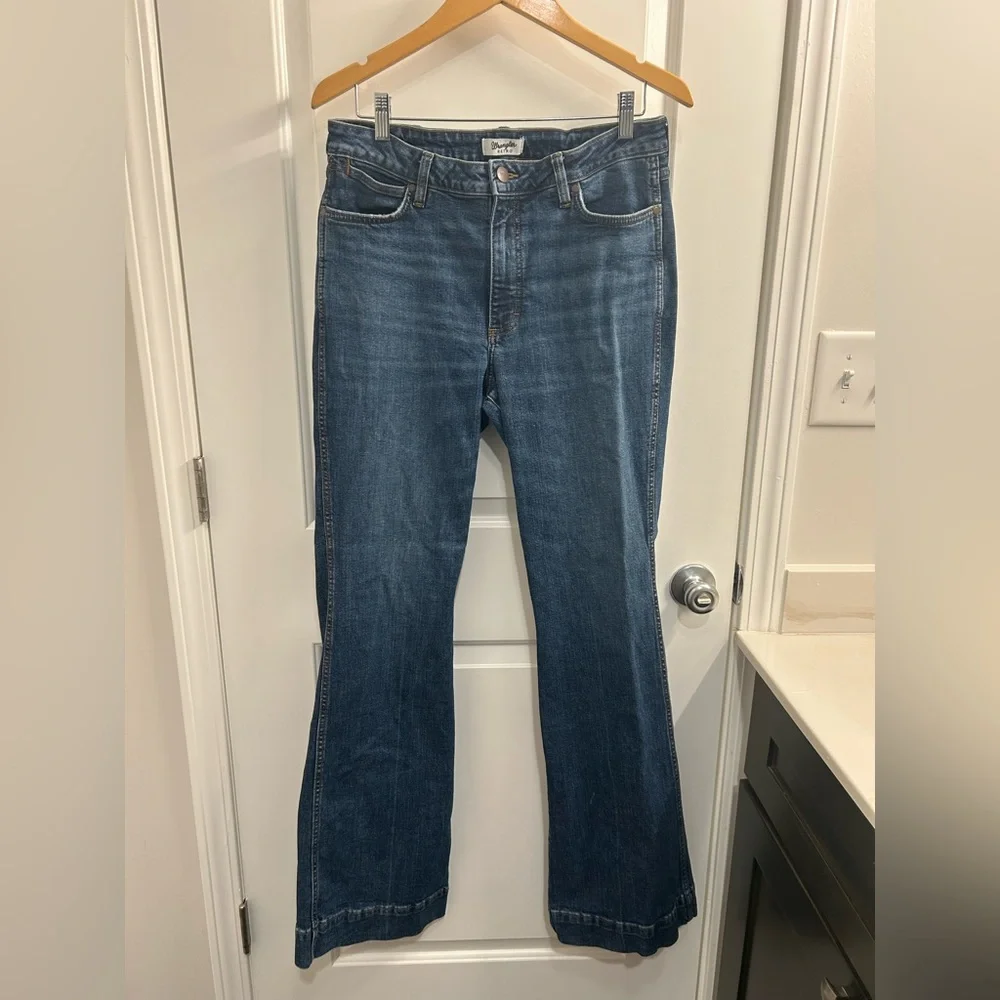 Wrangler Retro High Rise Bailey Bootcut Jeans - Picture 3 of 7